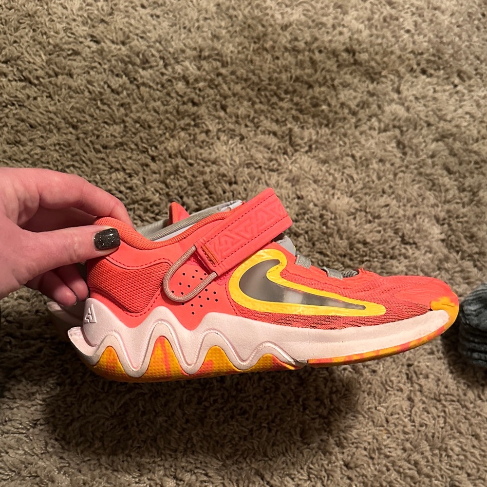 Boys Nike 2.5Y
